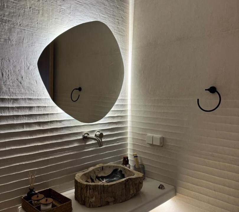 Photo of Bathroom in Ios