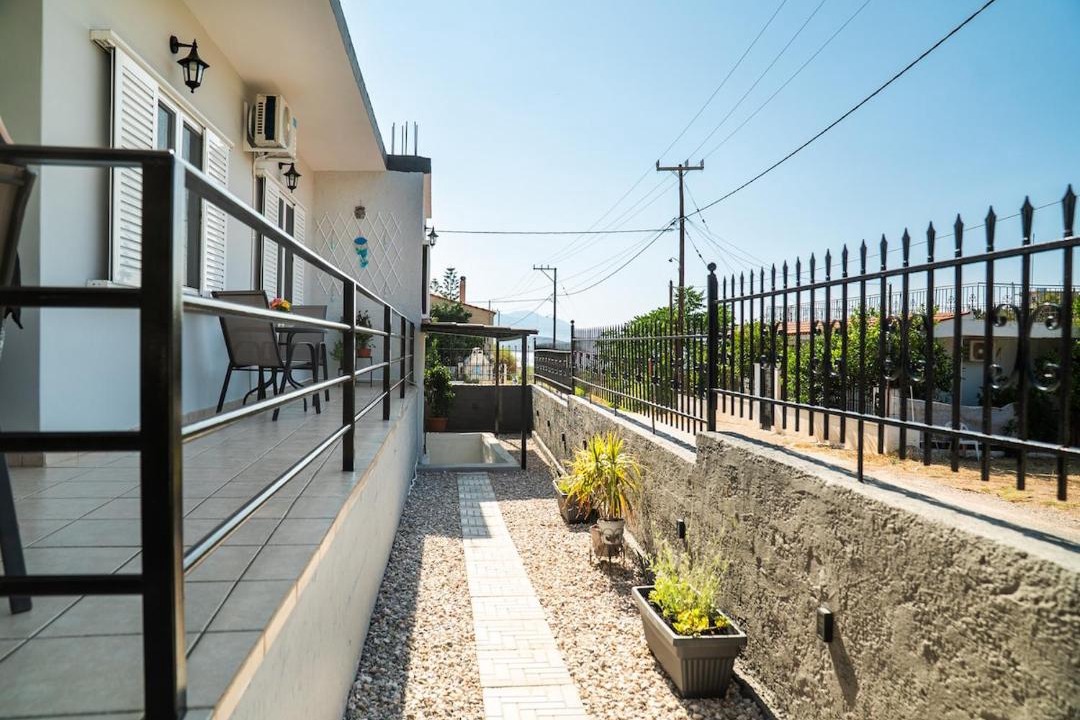 Photo of Patio Balcony in Salamis