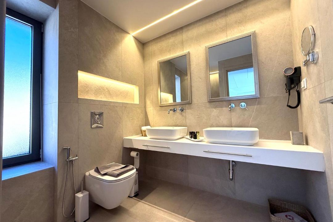 Photo of Bathroom in Megala Chorafia
