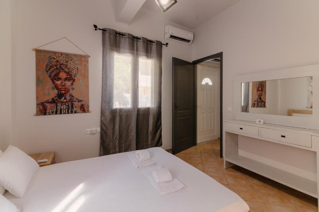 Photo of Bedroom in Minoa Pediada