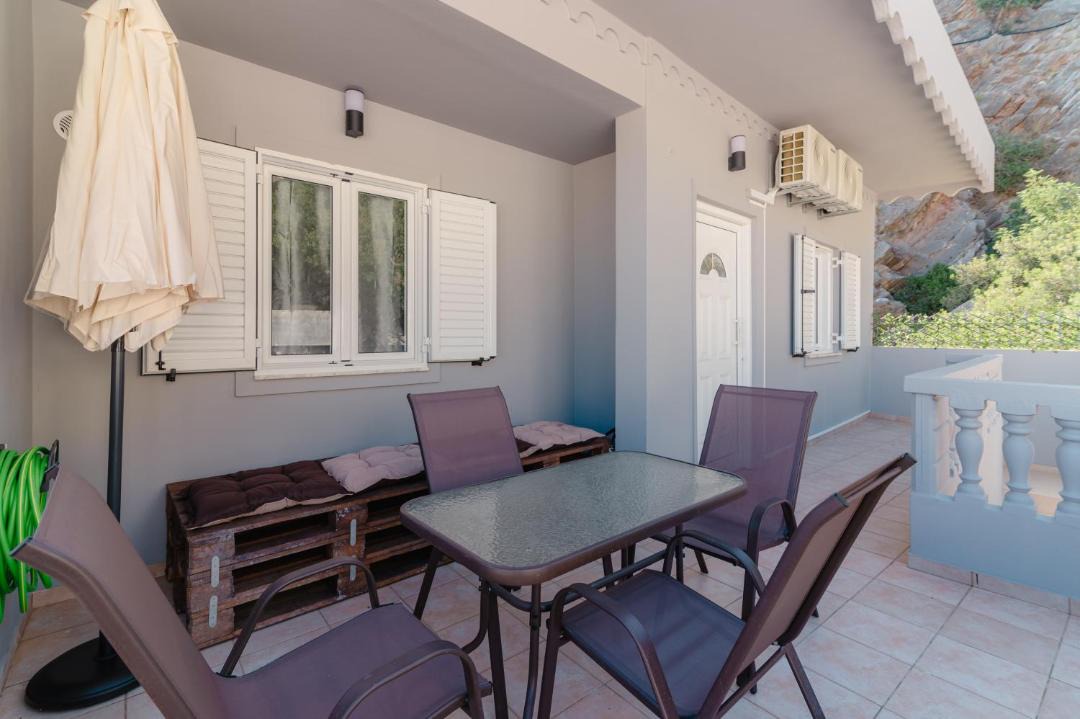 Photo of Patio Balcony in Minoa Pediada