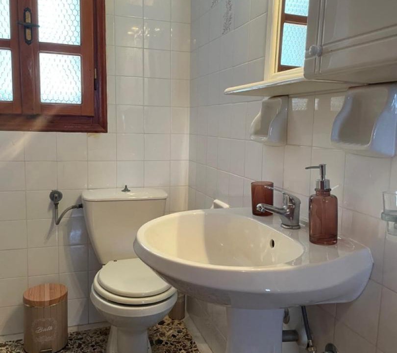 Photo of Bathroom in Avgonyma
