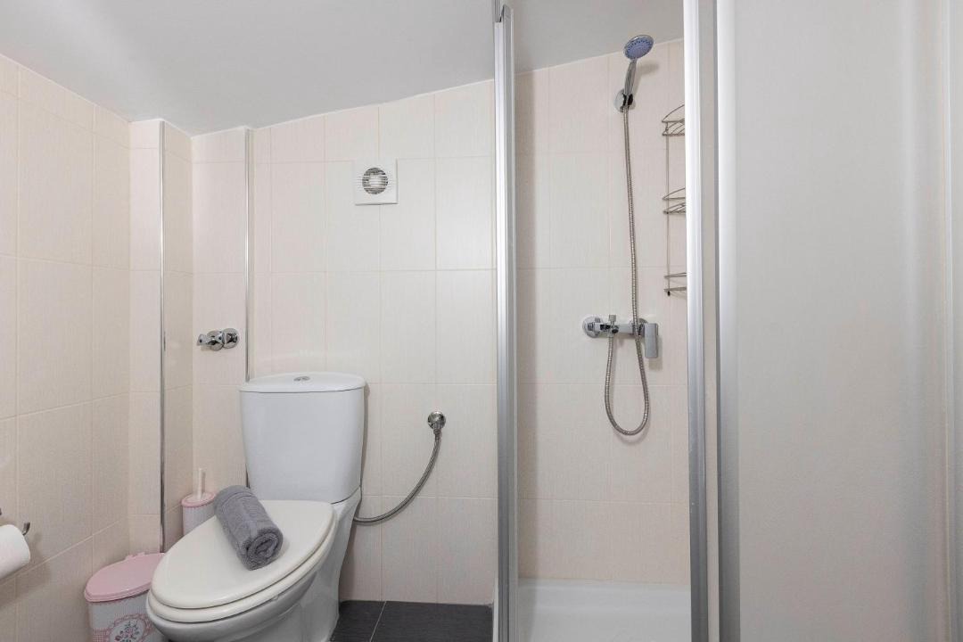 Photo of Bathroom in Flogita