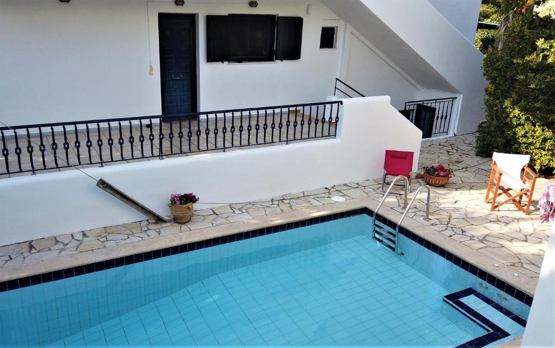 Photo of Patio Balcony in Aegina Town