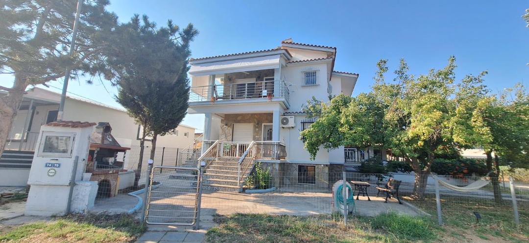 Photo of Others in Paralia Mesis