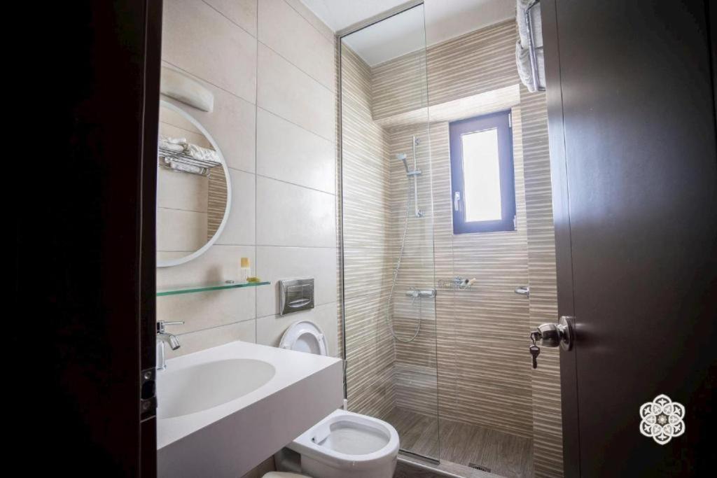 Photo of Bathroom in Igoumenitsa