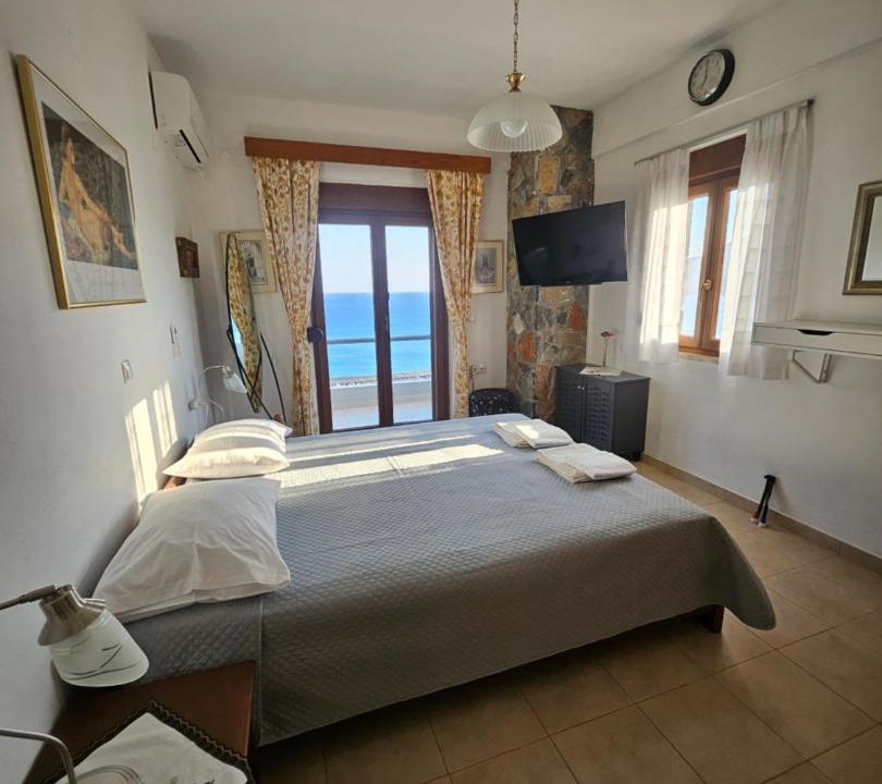 Photo of Bedroom in Minoa Pediada