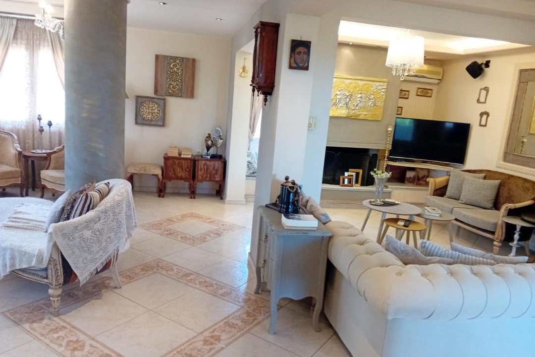 Photo of Livingroom in Gouvai