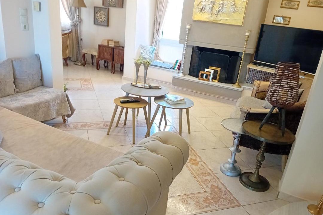 Photo of Livingroom in Gouvai