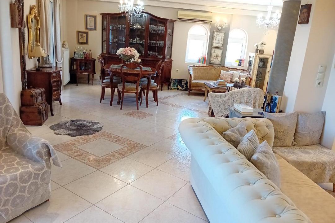 Photo of Livingroom in Gouvai