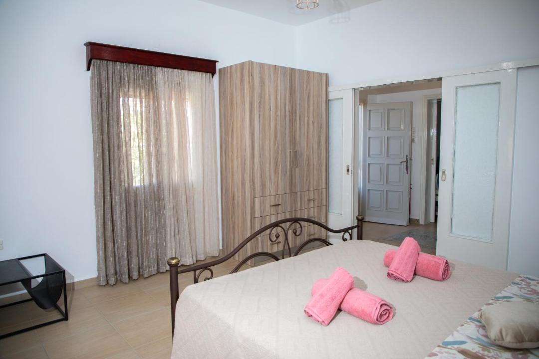 Photo of Bedroom in Alinda