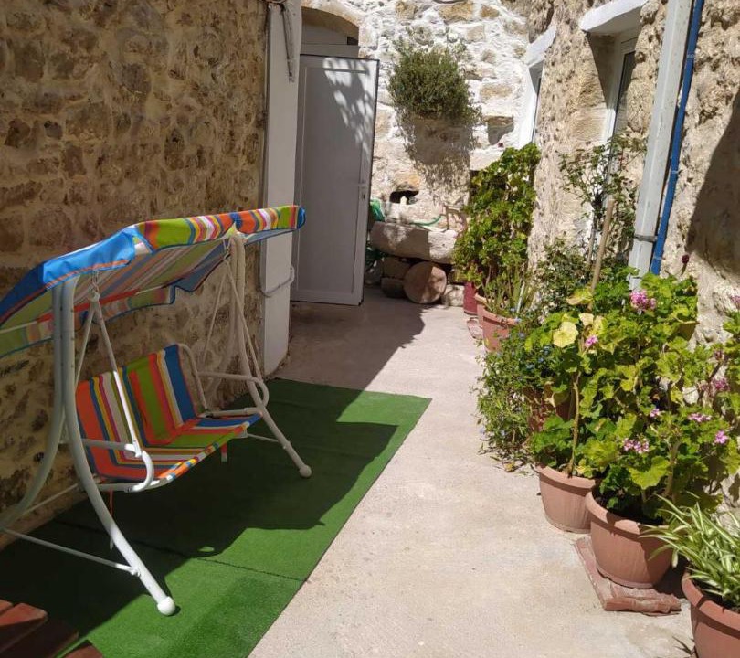 Photo of Others in Krouson