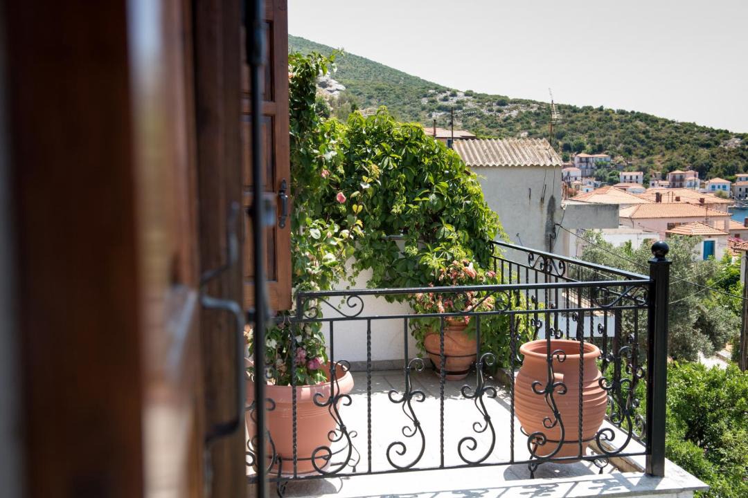 Photo of Patio Balcony in Trikeri