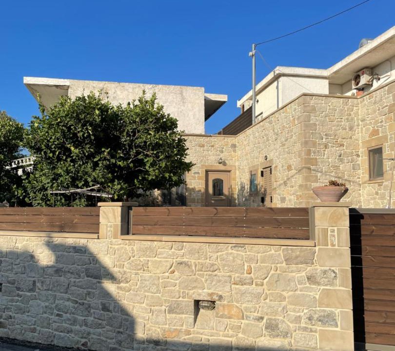 Photo of Others in Neo Chorio