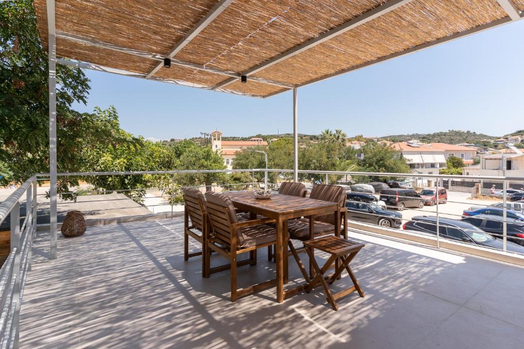 Photo of Patio Balcony in Foinikounta