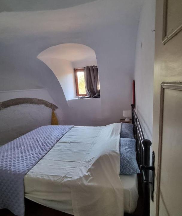 Photo of Bedroom in Milopotamos