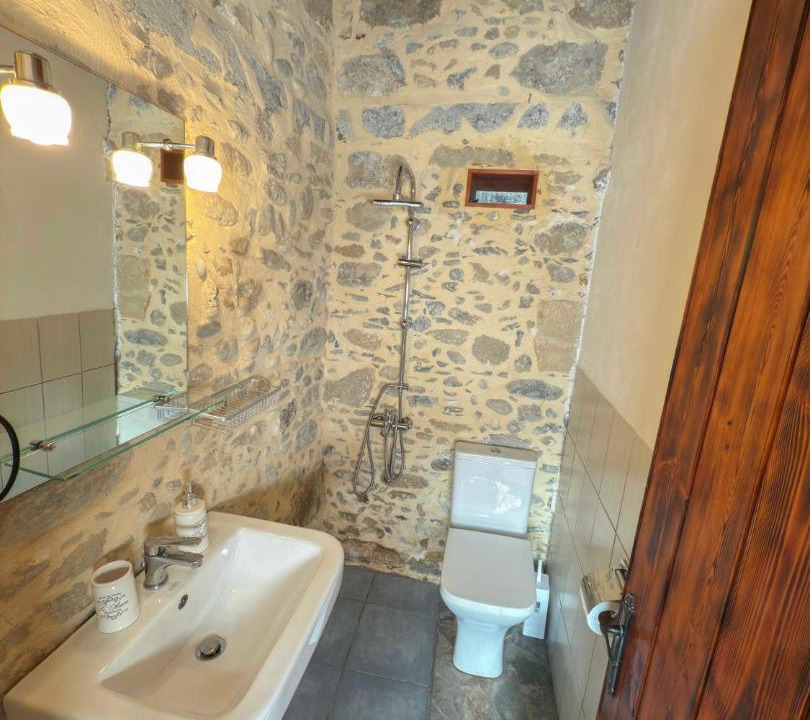 Photo of Bathroom in Kissamos