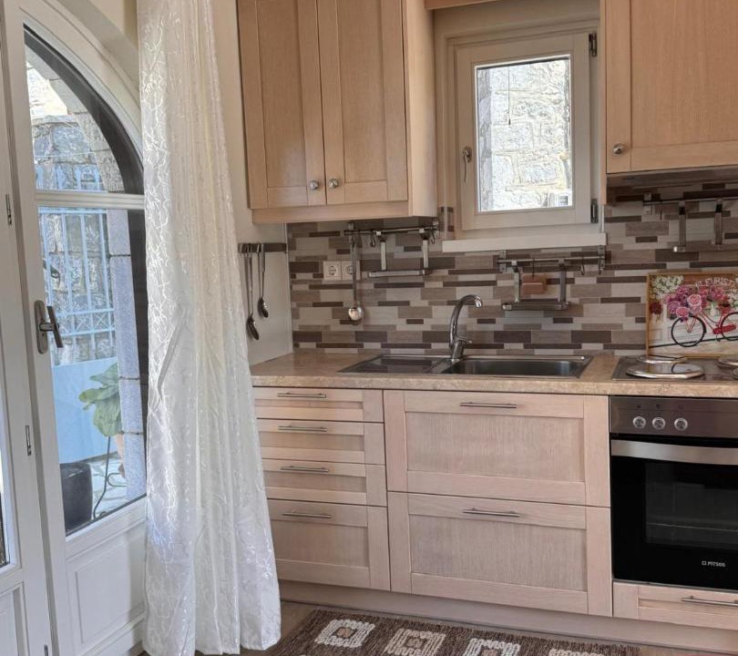 Photo of Kitchen in Trikolonoi