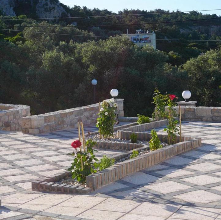 Photo of Others in Ionia