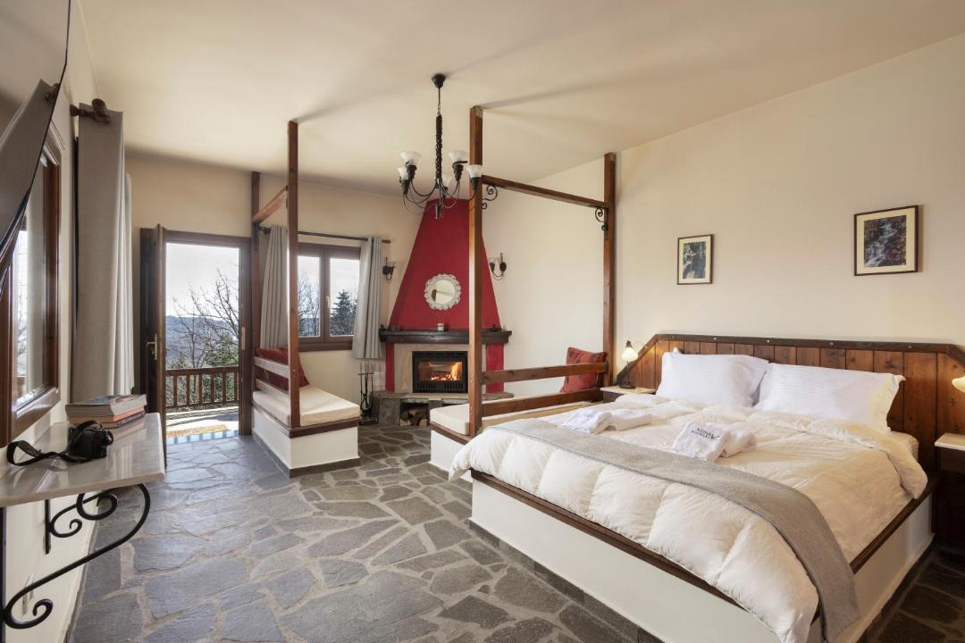 Photo of Bedroom in Lake Plastiras