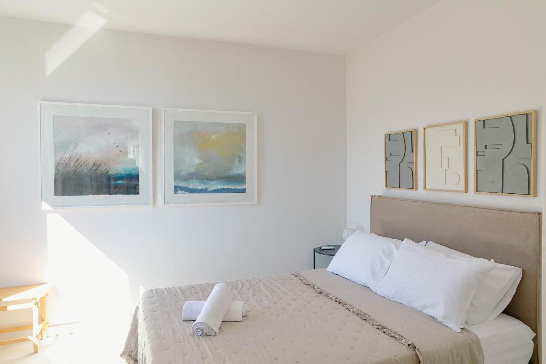 Photo of Bedroom in Golden Beach