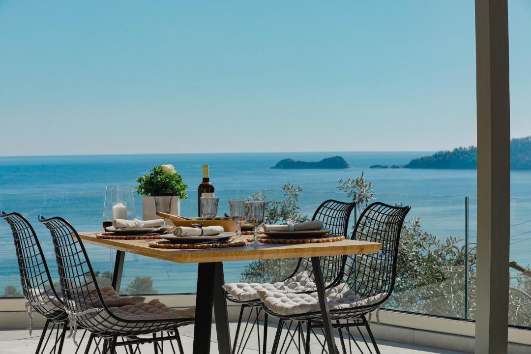 Photo of Patio Balcony in Golden Beach
