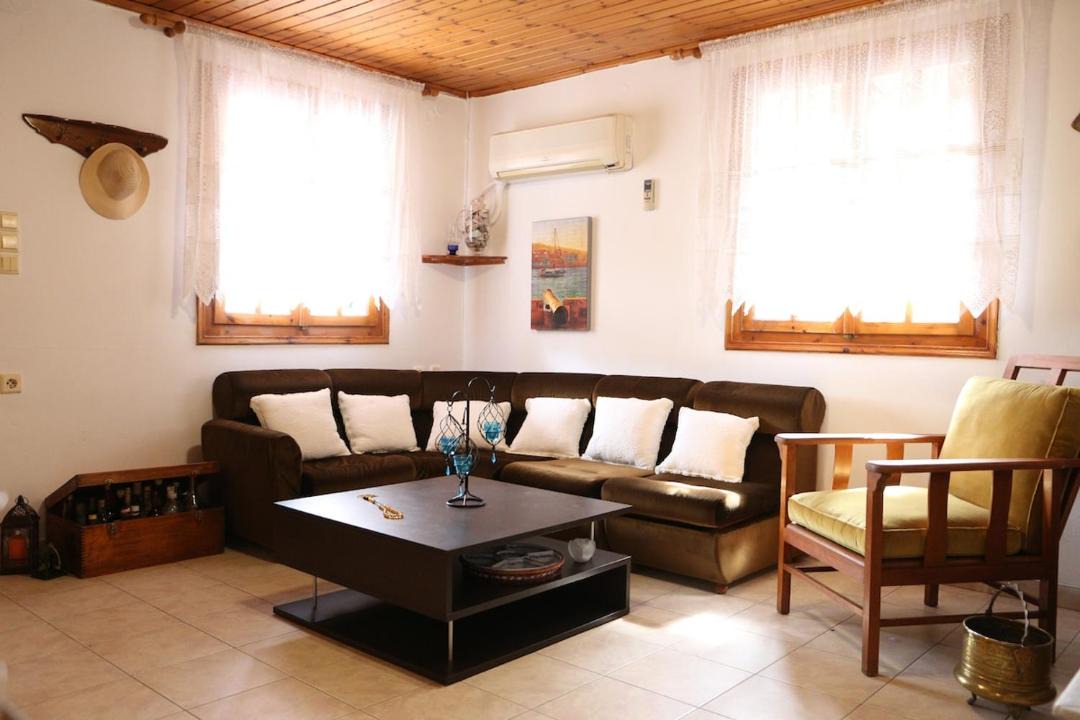 Photo of Livingroom in Selinia