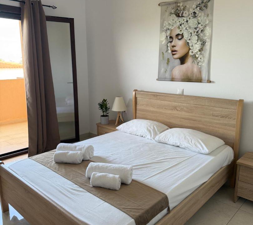 Photo of Bedroom in Analipsi