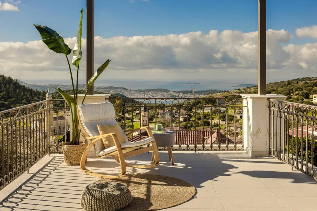 Photo of Patio Balcony in Faraklata