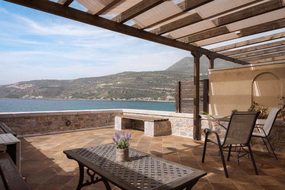 Photo of Patio Balcony in Neo Itilo