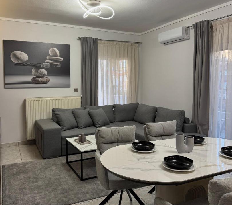 Photo of Livingroom in Neoi Epivates