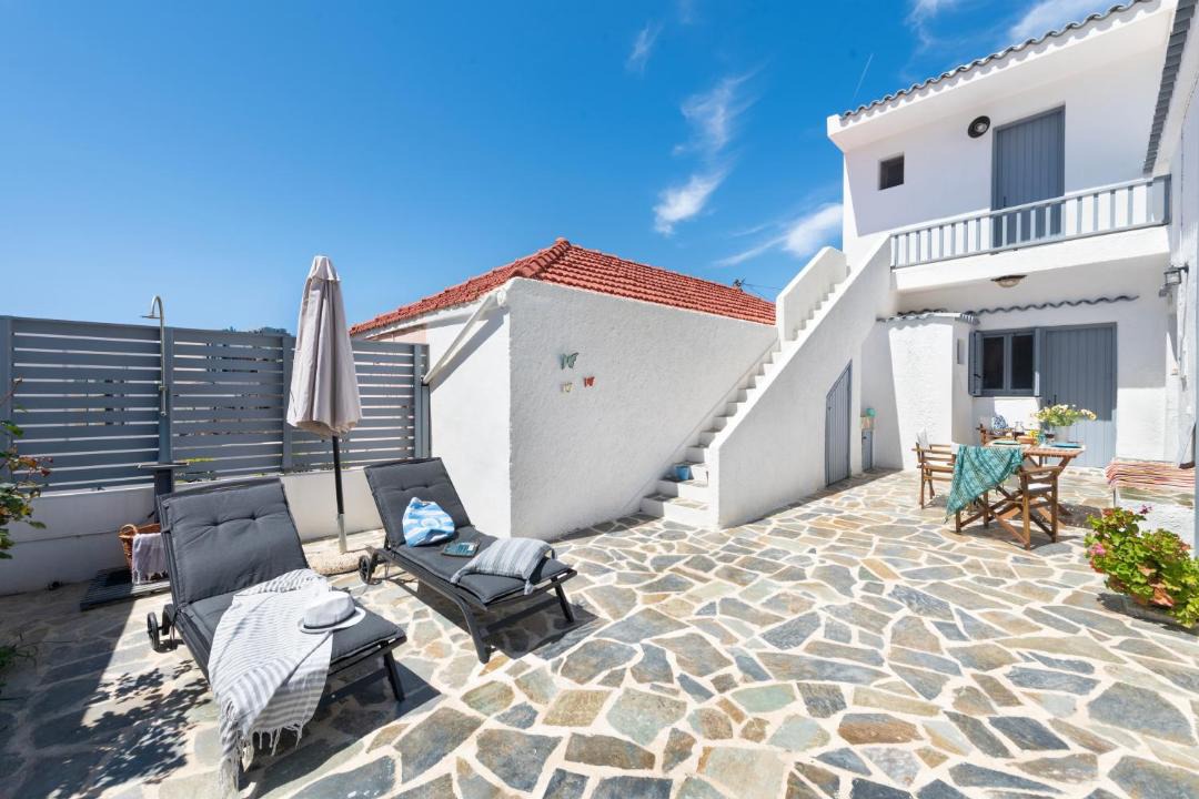 Photo of Patio Balcony in Soroni