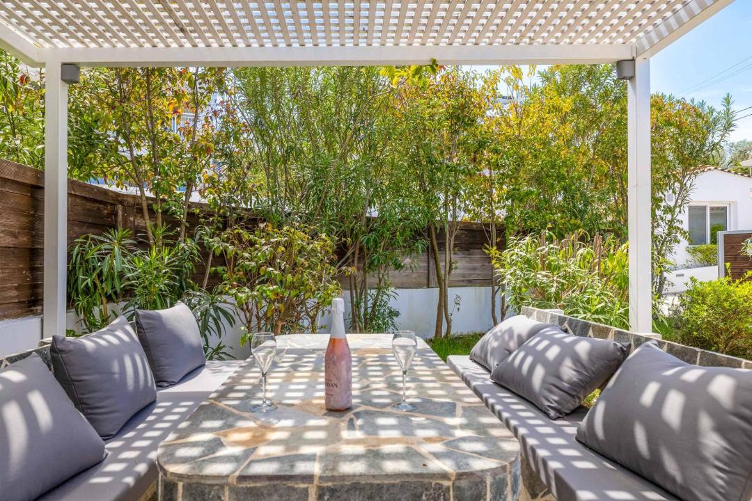 Photo of Patio Balcony in Neromilos