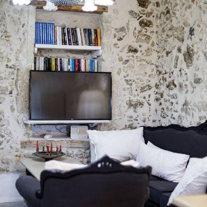 Photo of Livingroom in Armenoi