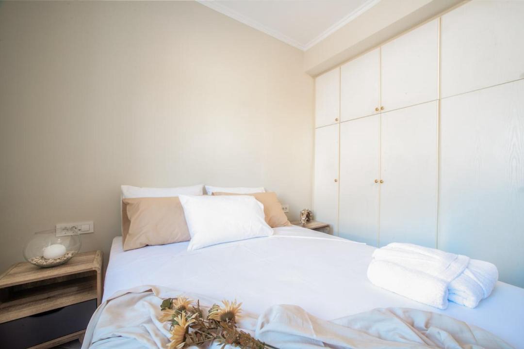 Photo of Bedroom in Neromilos