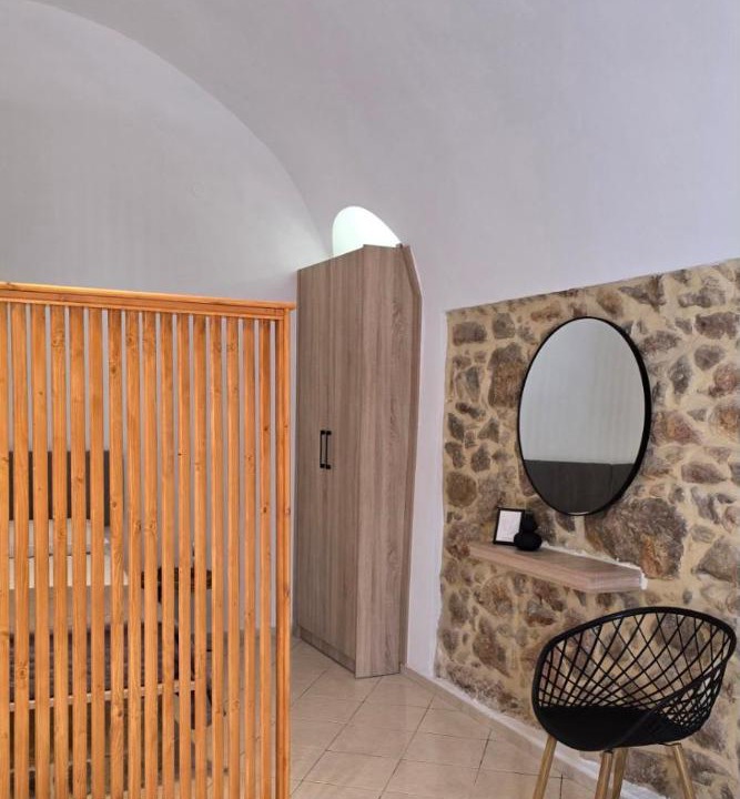 Photo of Others in Avgonyma