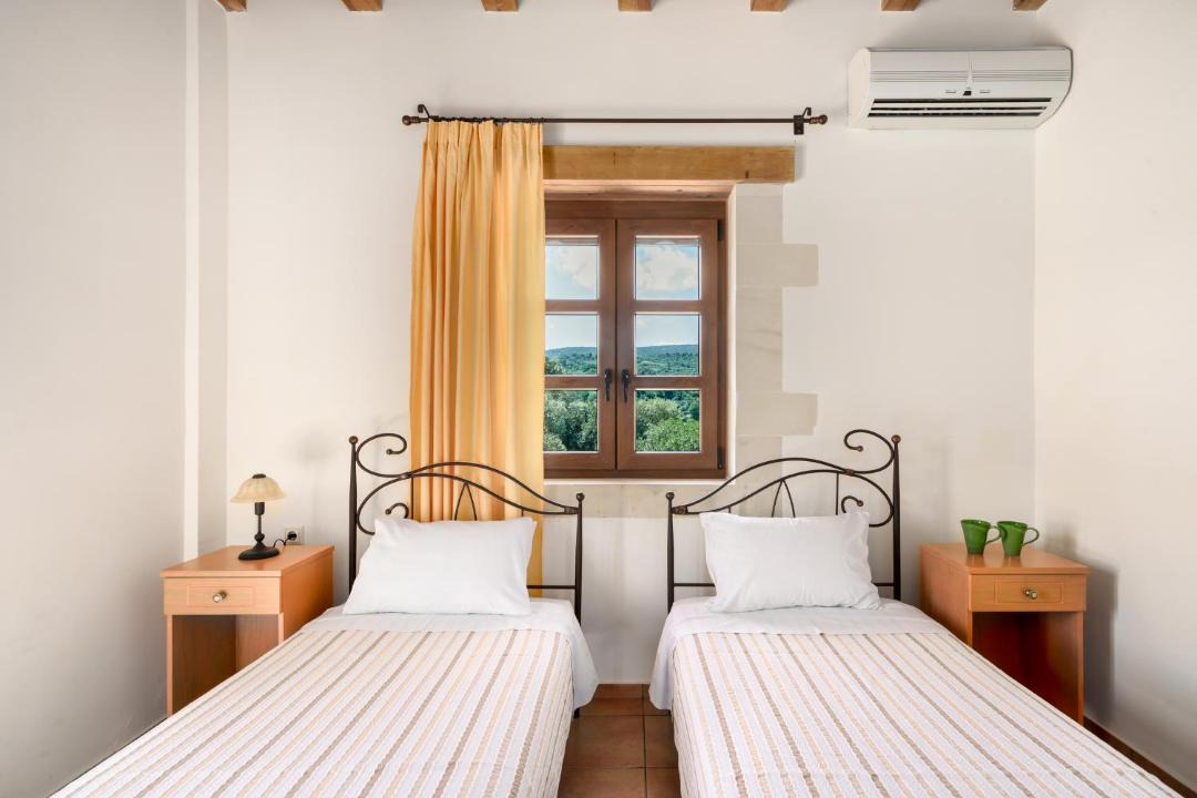 Photo of Bedroom in Pikris