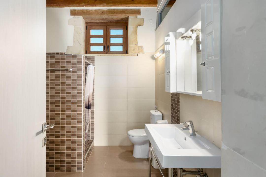 Photo of Bathroom in Pikris
