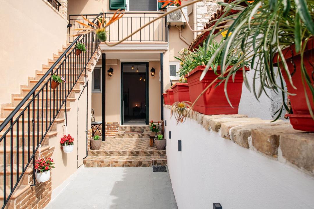 Photo of Patio Balcony in Melikia
