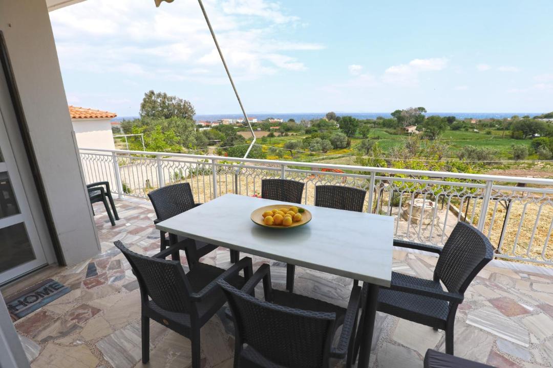 Photo of Patio Balcony in Skala Neon Kidonion