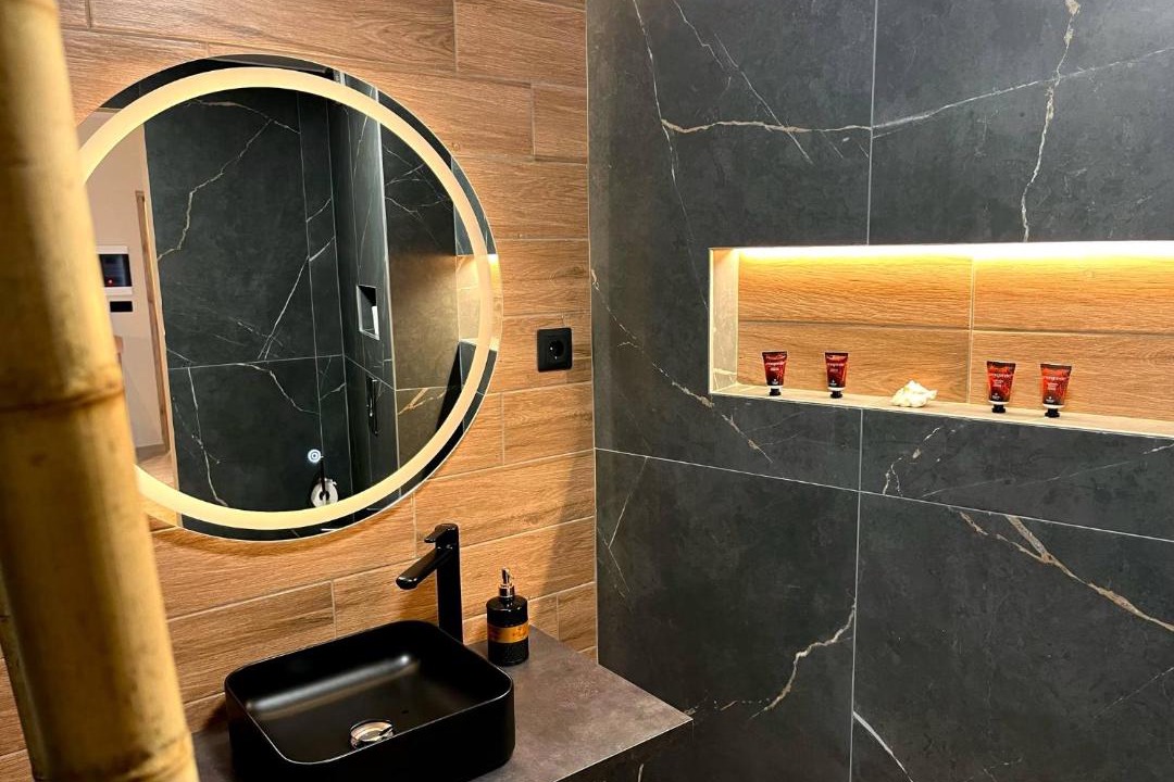 Photo of Bathroom in Ioannina Town Centre