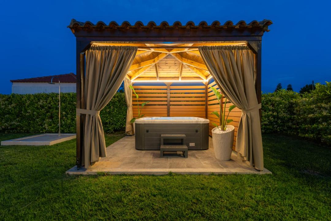 Photo of Others in Theologos