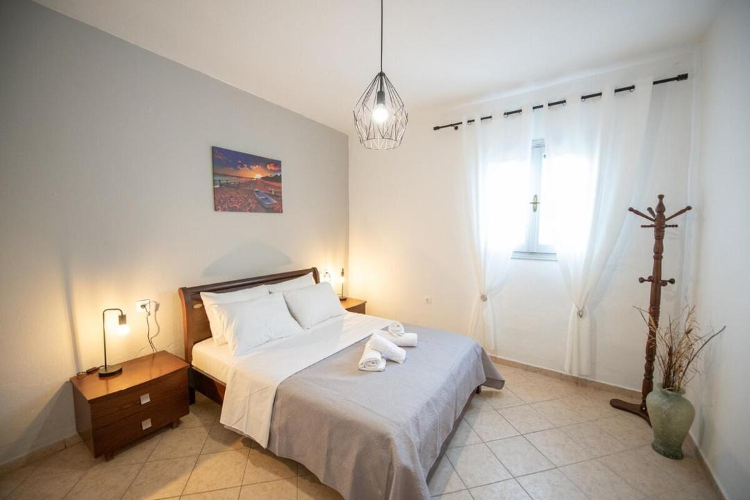 Photo of Bedroom in Glossa