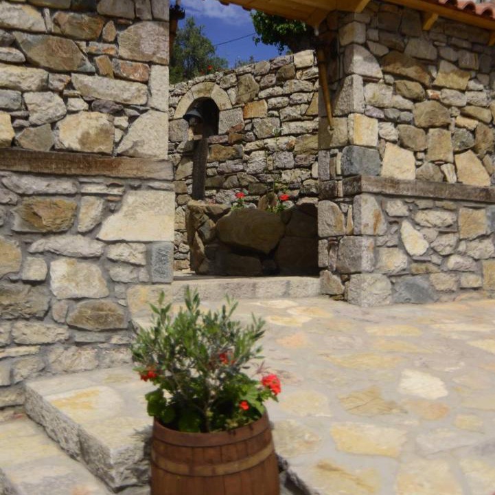 Photo of Others in Messaia