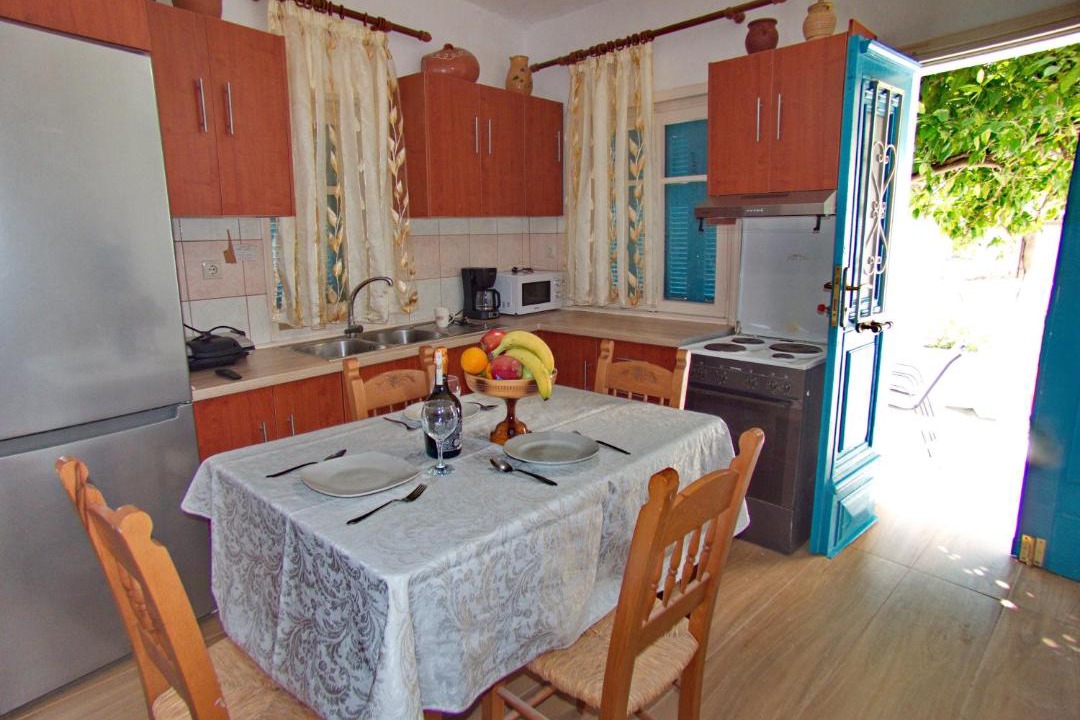 Photo of Kitchen in Tzitzifia