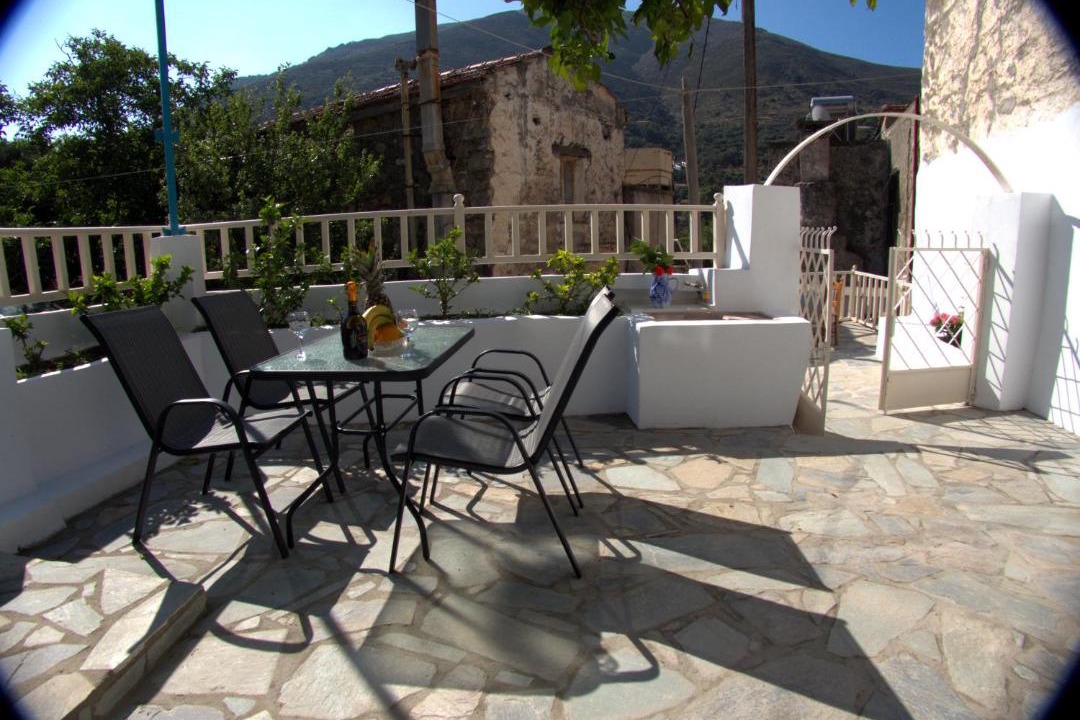 Photo of Patio Balcony in Tzitzifia