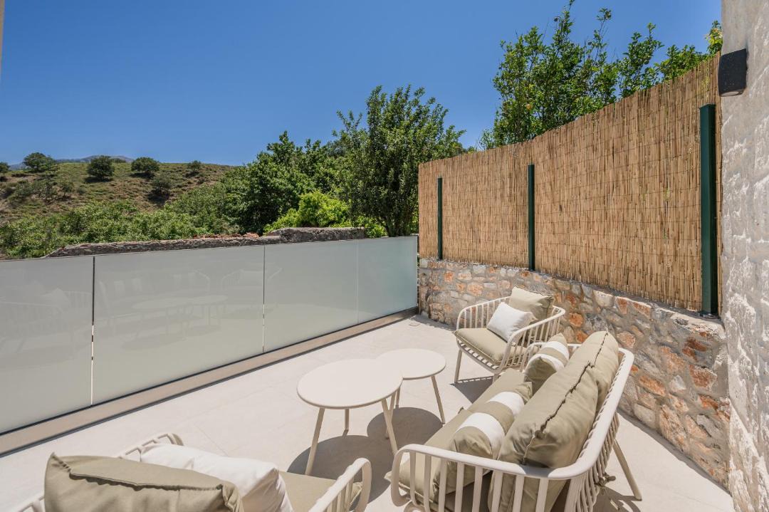 Photo of Patio Balcony in Karinai