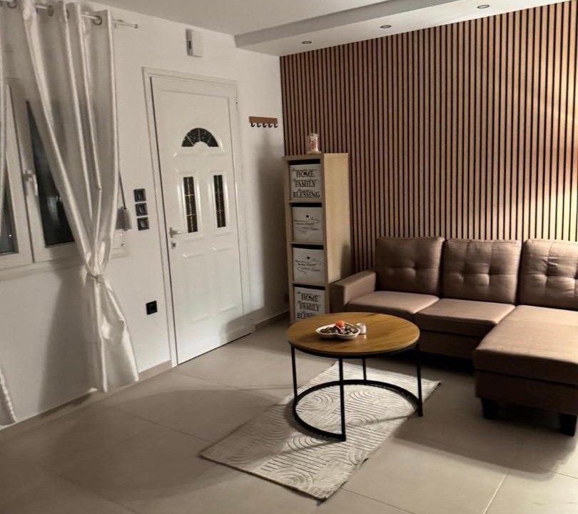 Photo of Livingroom in Nea Mesagkala