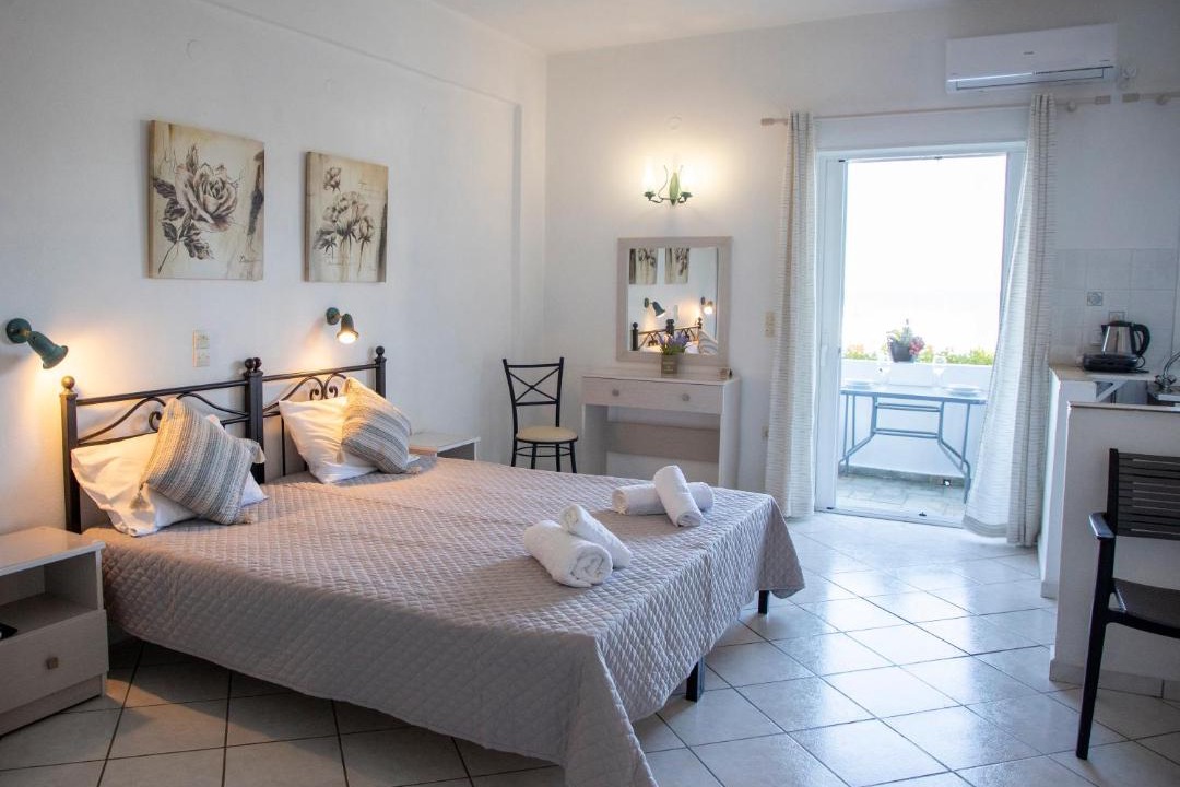 Photo of Bedroom in Milos