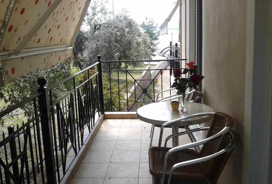 Photo of Patio Balcony in Lichada